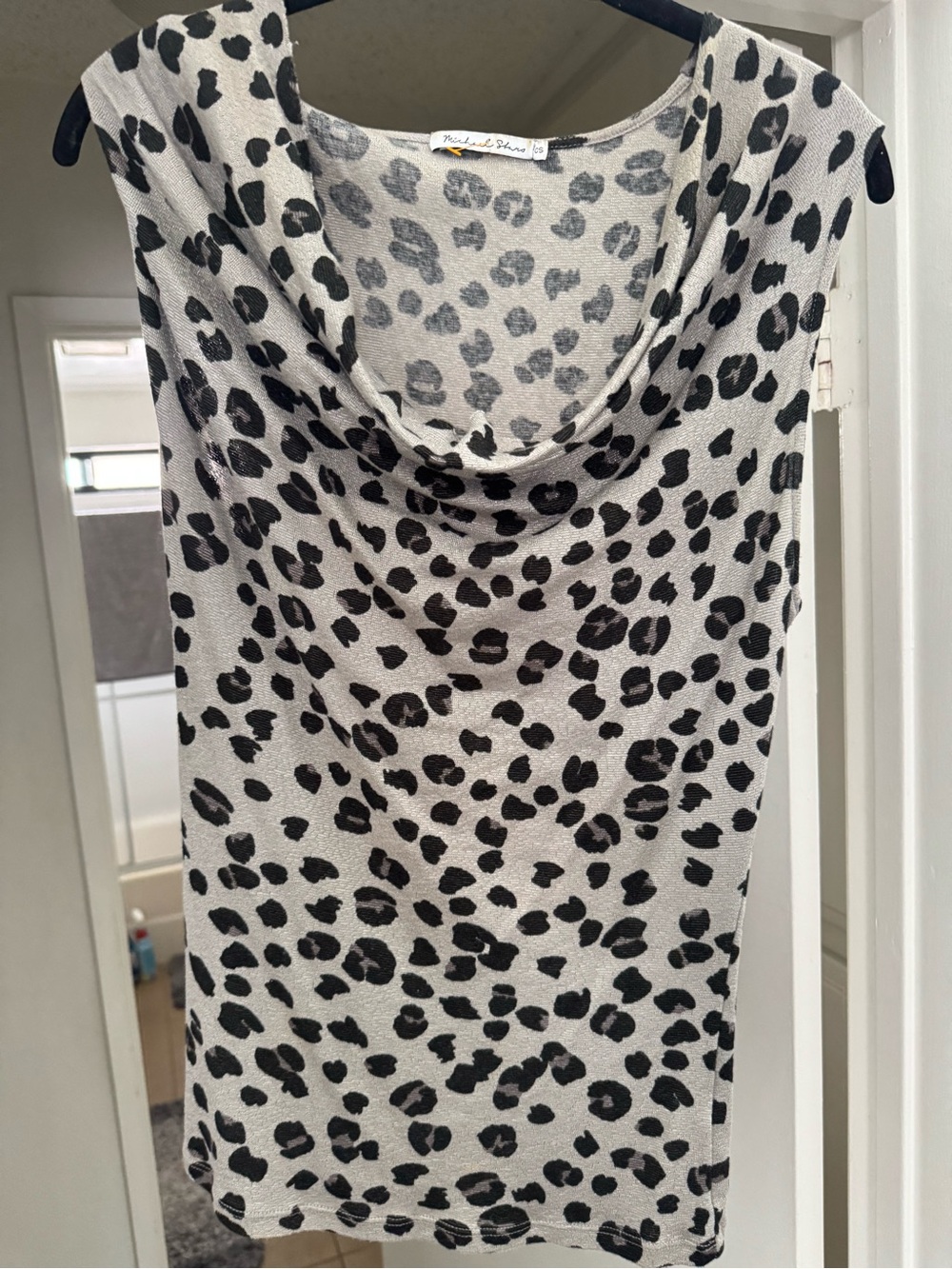 Michael Stars🌟Sleeveless Cowl Neck Leopard Print Top - Black on White